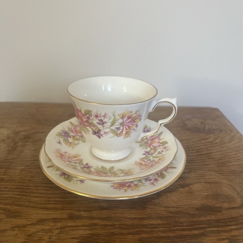 Colclough fine bone china trio - fine,